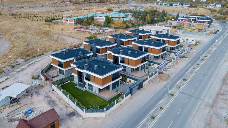 Özden Ailesi 8 Villa Projesi